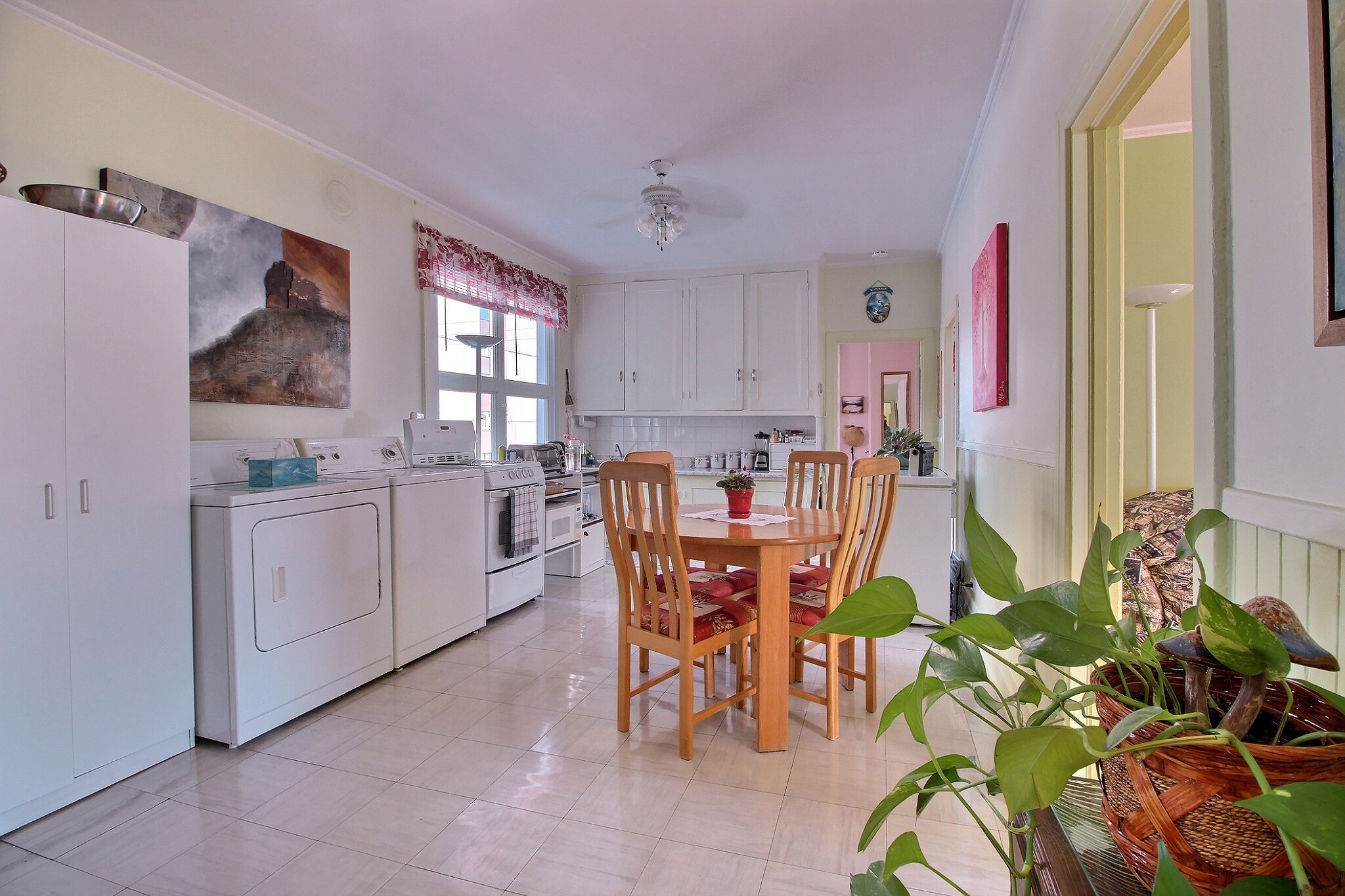 210-C Christophe-Colomb Ouest 210-C Christophe-Colomb Ouest