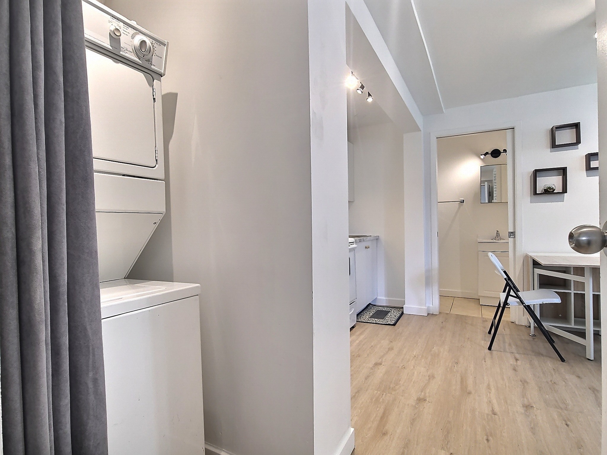 156 47e Rue Ouest — photo 2