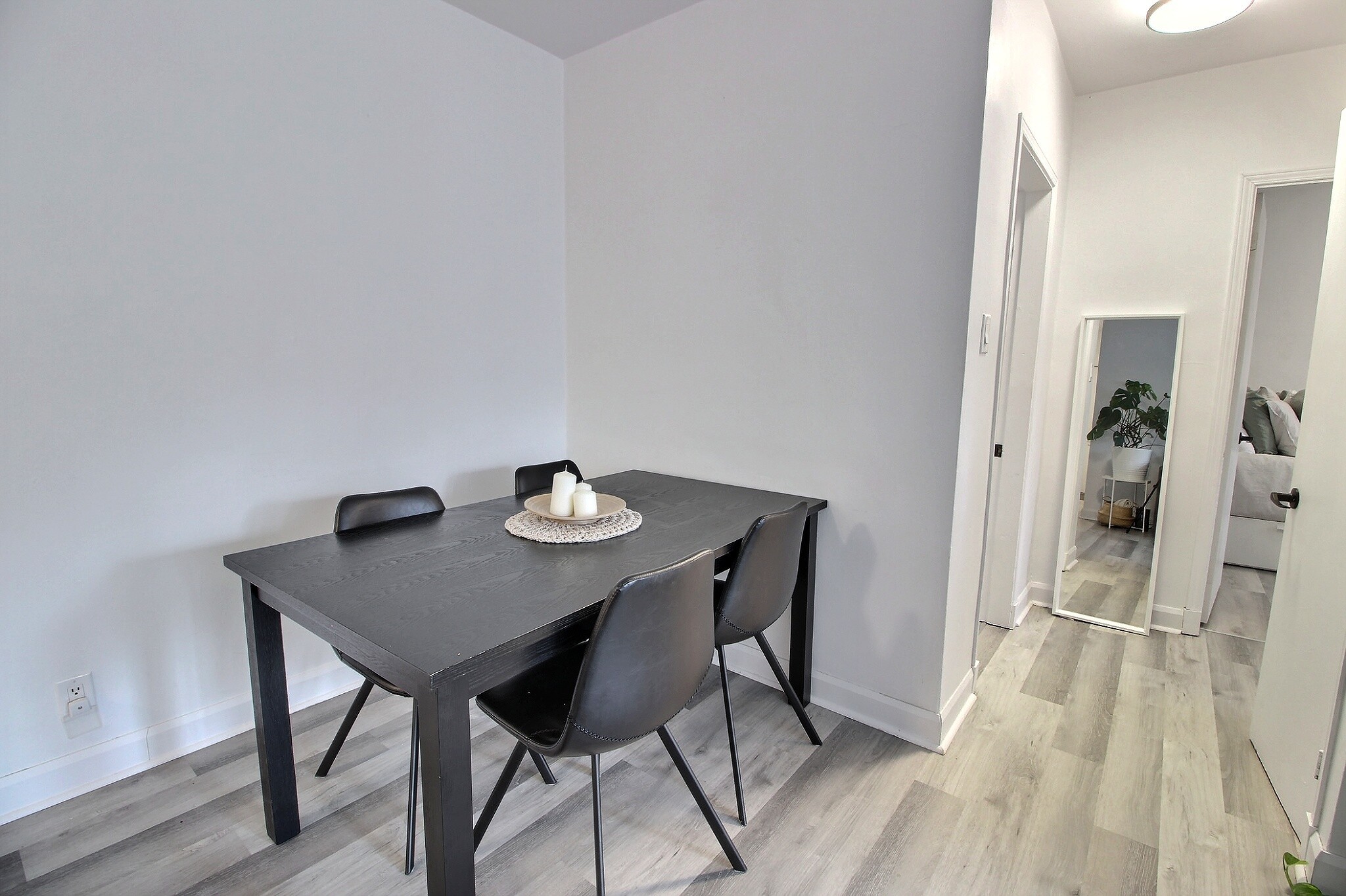 920-H Avenue Myrand — photo 3