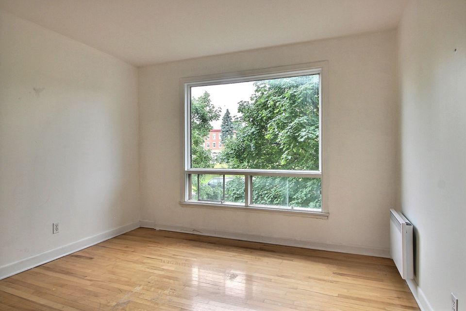480-C 64e Rue E — photo 2