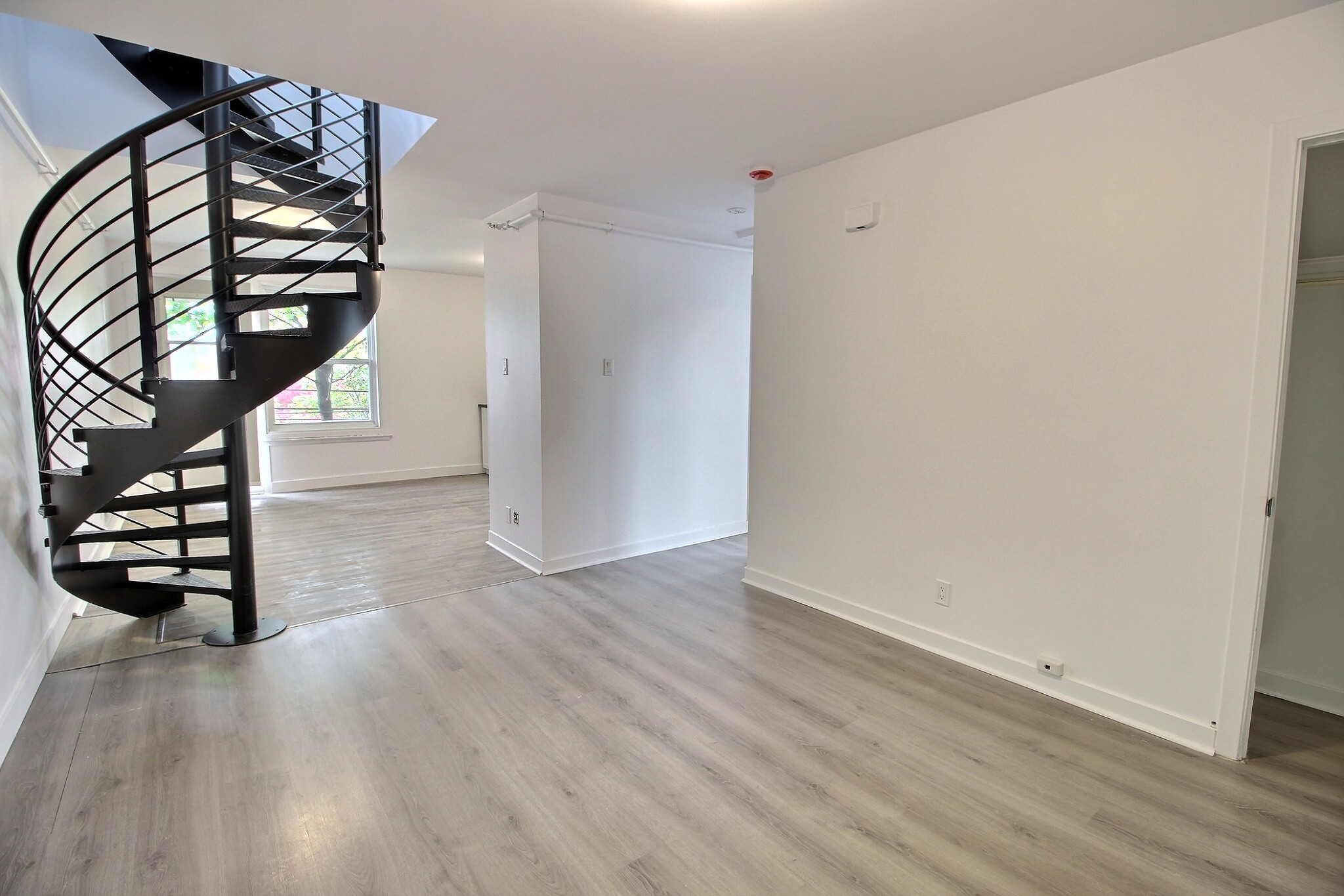855-A6 Av. Myrand, Québec, QC G1V 2V8